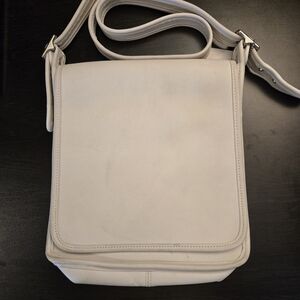 Vintage Coach 9144 Legacy Studio Flap Crossbody Glove Tanned Leather Bag